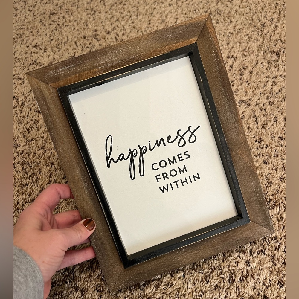 ‘Happiness comes from within’ farmhouse home decor